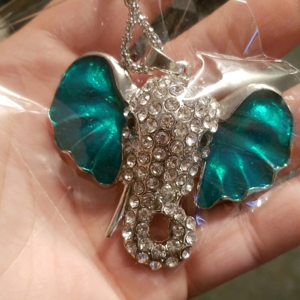Bling elephant big dumbo ears gems emerald green